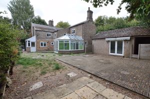 Rear elevation- click for photo gallery